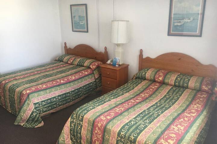 Room 9 of 31
