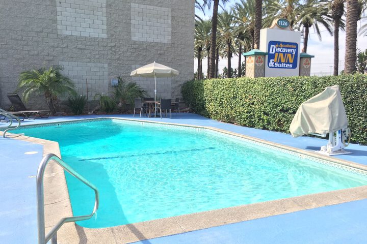 Pool 10 of 131