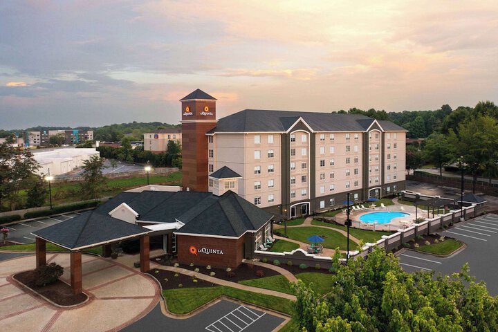Hotel 2 of 29