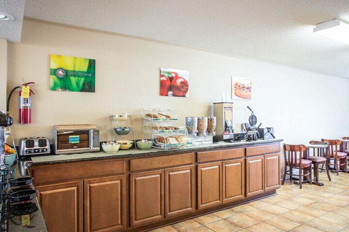Quality Inn & Suites Monroe