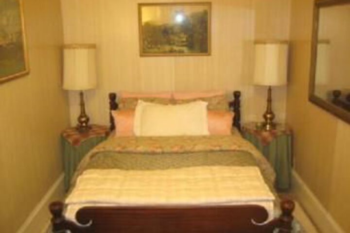 The Inn at Hill Crest Manor