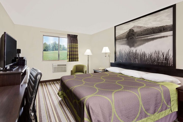 Room 5 of 20