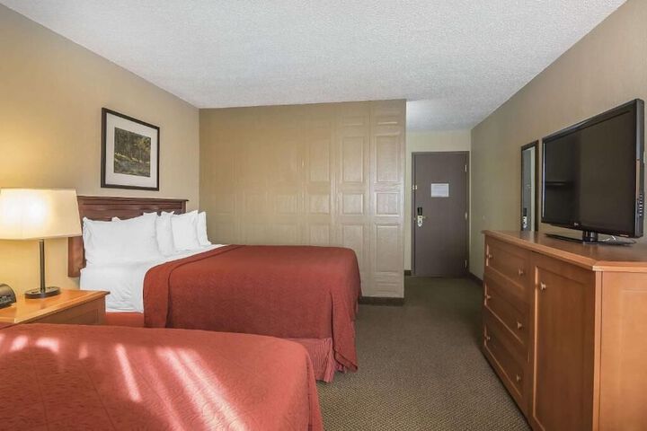 Quality Hotel & Conference Centre