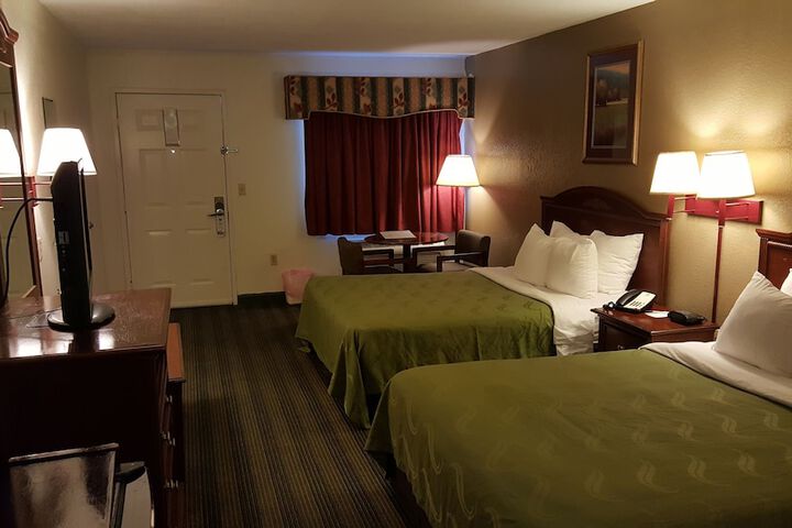 Room 35 of 44