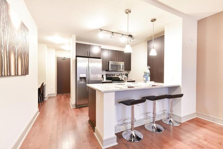 Global Luxury Suites at Boston Seaport