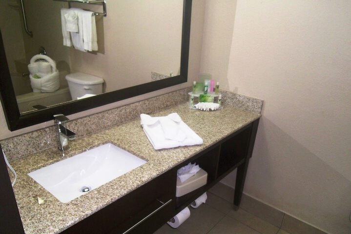 Room 21 of 45