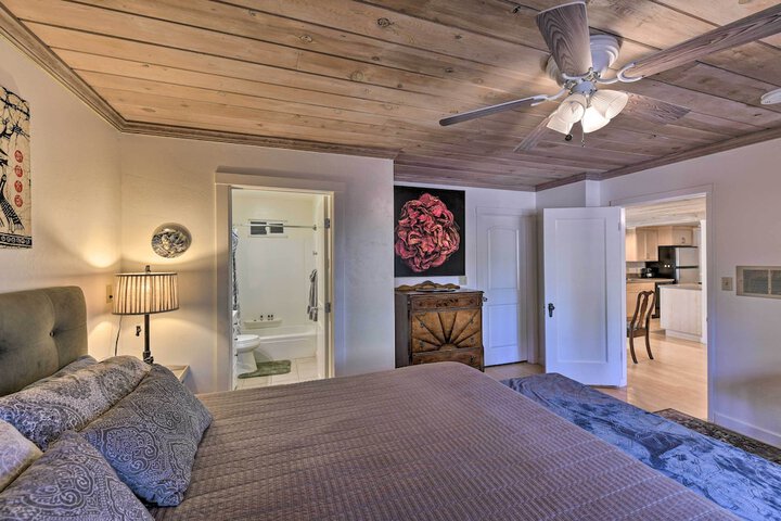 Peaceful Cottage w / Grill & Yard in Grass Valley!