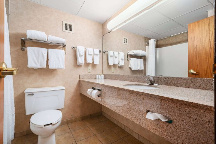 Room 85 of 119