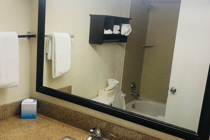 Room 11 of 46