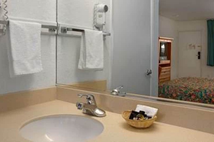 Room 20 of 24