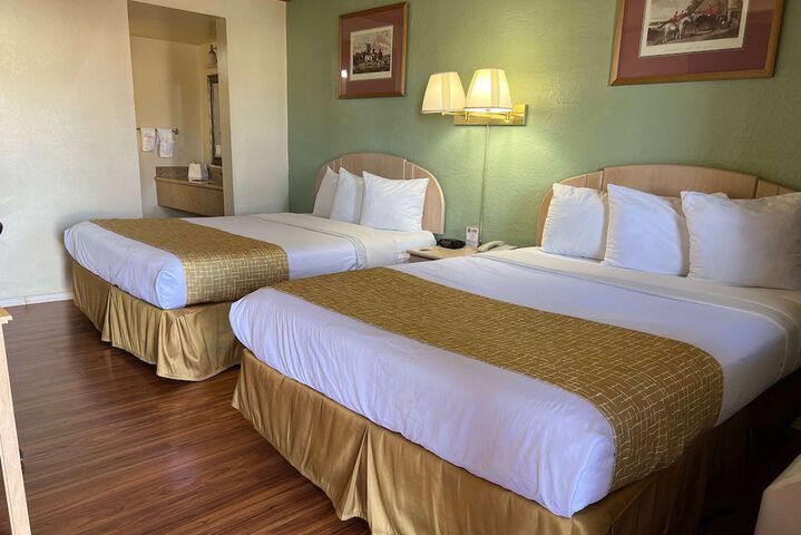 Travelodge by Wyndham Holbrook