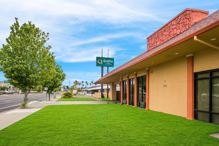 Hotel 2 of 10