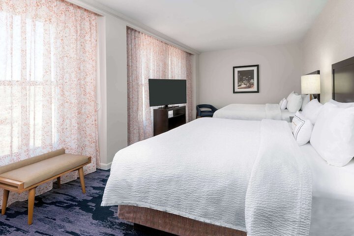 Room 13 of 25