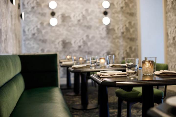 Dining 70 of 106
