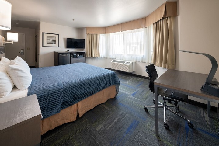 Room 28 of 52