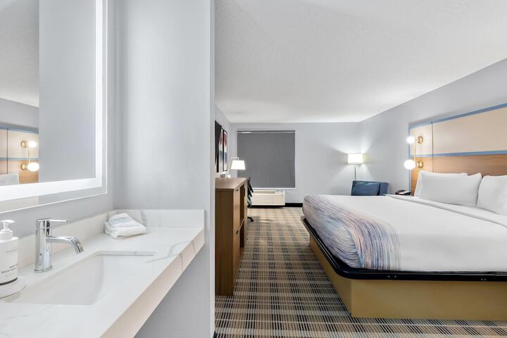 AmericInn by Wyndham Columbus Wisconsin