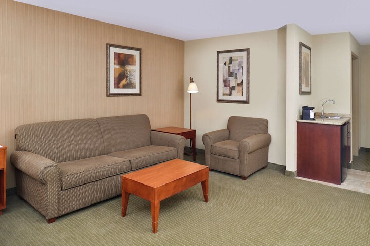 Room 16 of 30