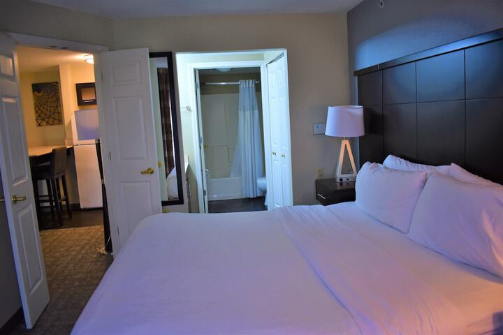 Staybridge Suites Cranbury by IHG