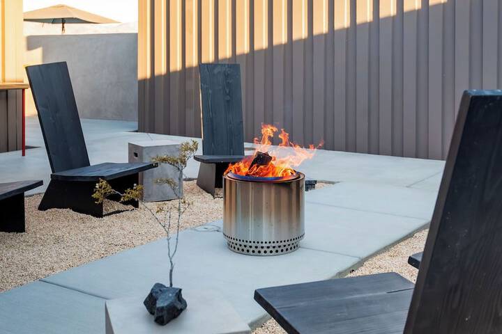 RESET Hotel Joshua Tree National Park Outdoor Collection by Marriott Bonvoy