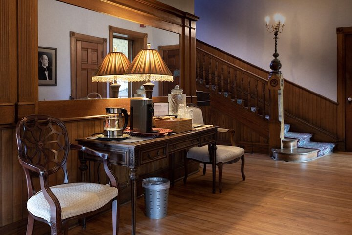 Hotel Interior 11 of 76
