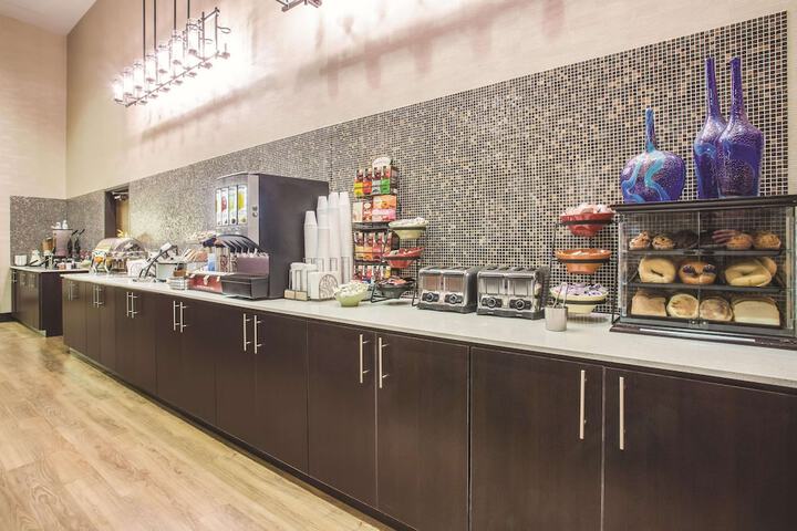 La Quinta Inn & Suites by Wyndham Ely