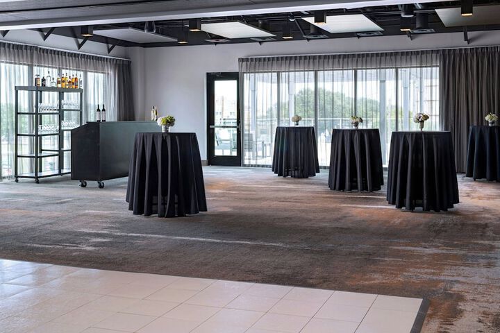AC Hotel by Marriott Waco Downtown