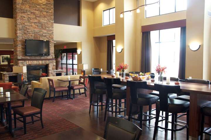 Hampton Inn & Suites Watertown