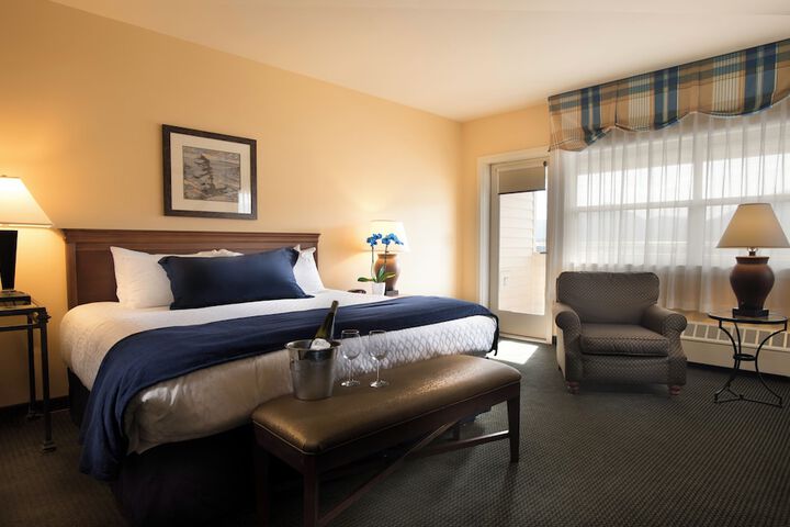 Room 42 of 74