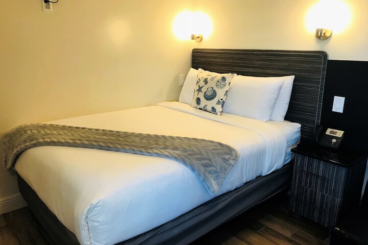 Room 44 of 60
