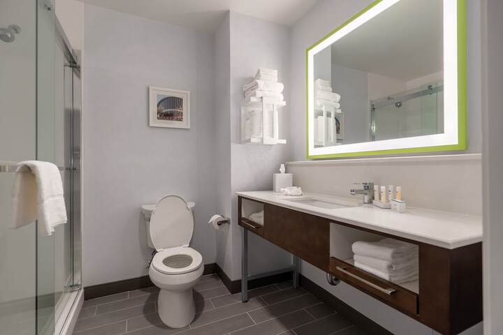 Room 10 of 49