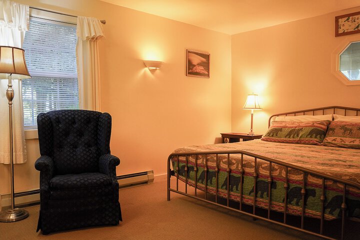 Alexanders Lodge