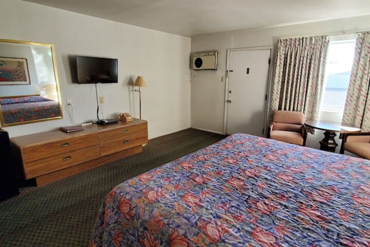 Room 51 of 57