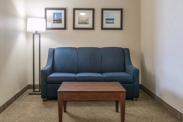 Room 16 of 42