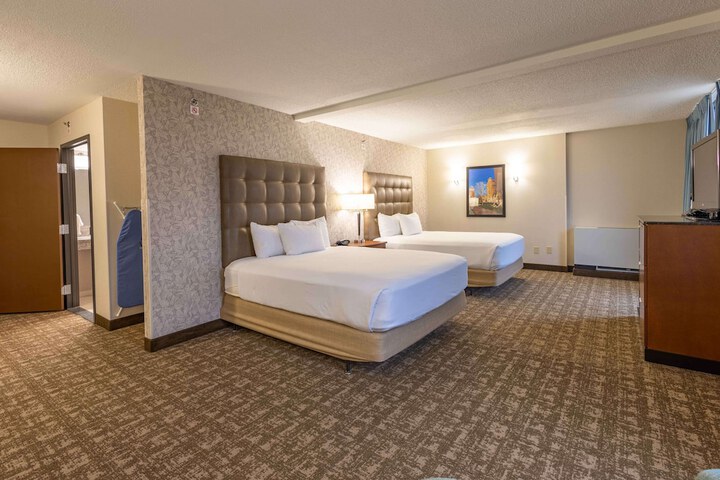 Room 21 of 69