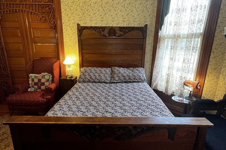Room 68 of 89