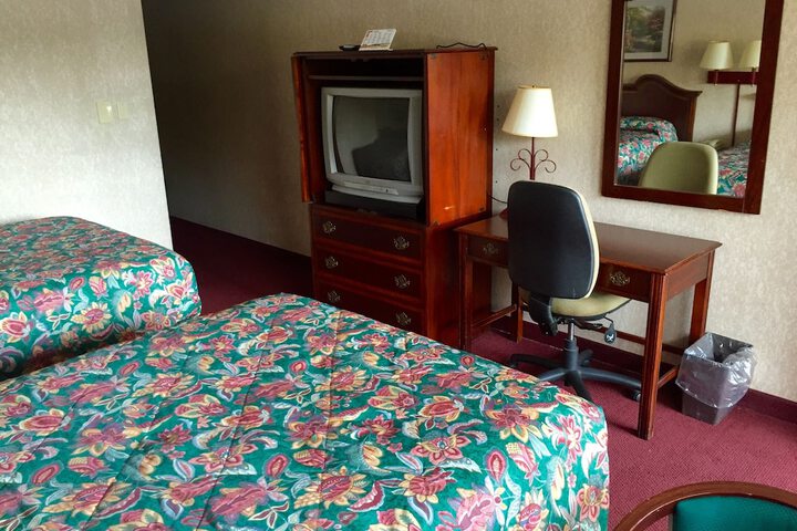 Room 18 of 36