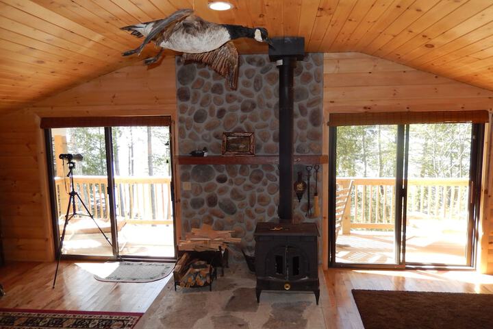 Kiwassa Lake Bed & Breakfast