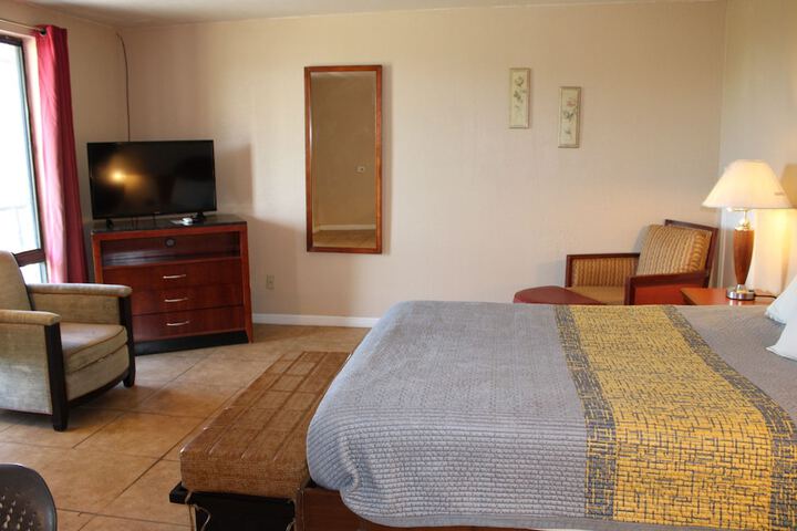 Room 32 of 62