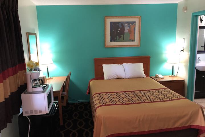 Klamath Motor Lodge