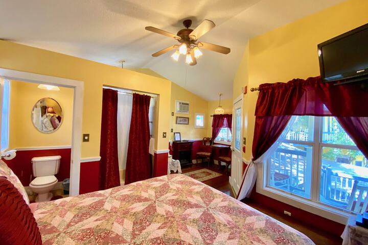 Room 10 of 47