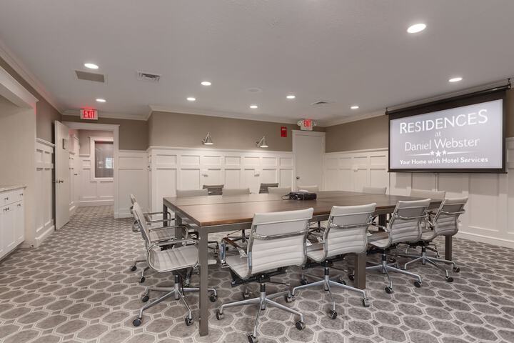 Business Center 55 of 59