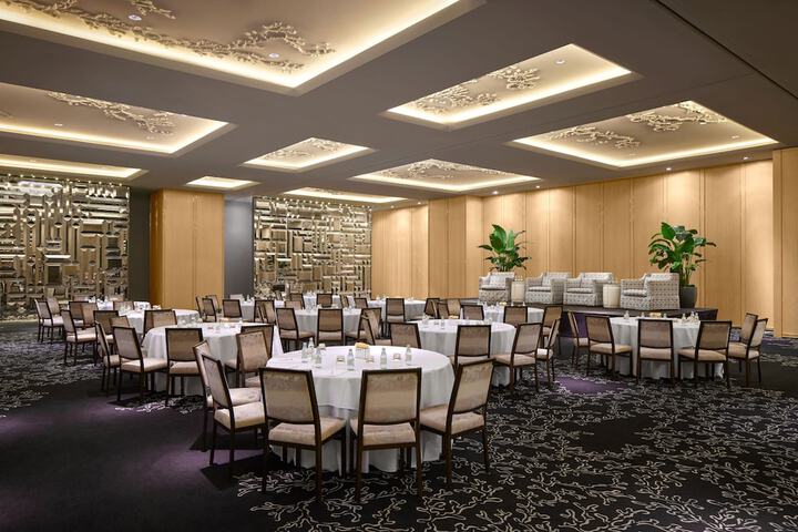 The St. Regis Bal Harbour Resort