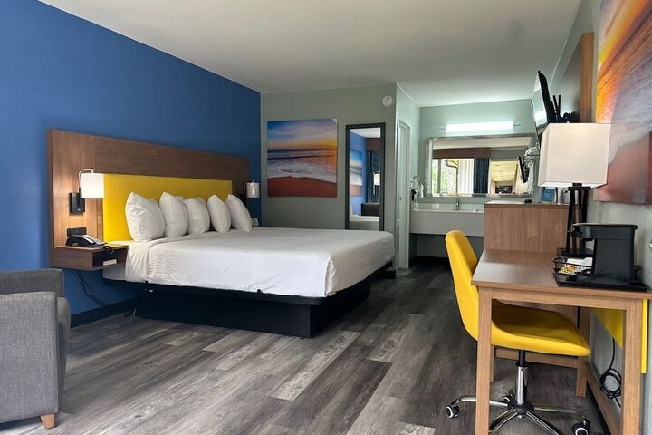 Days Inn & Suites by Wyndham Jennings