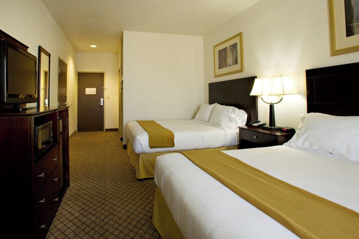 Holiday Inn Express & Suites Childress by IHG