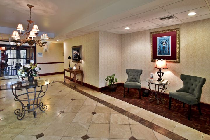 Hotel 4 of 37