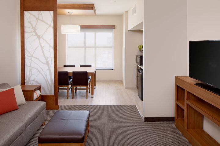 Room 7 of 20