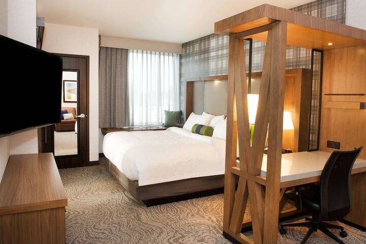 Room 20 of 39
