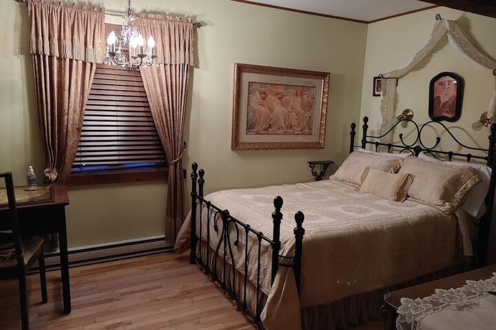 Room 17 of 45