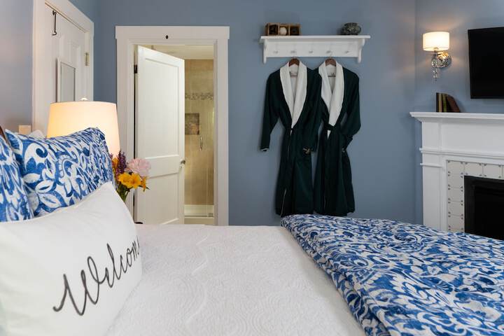 1802 House Bed and Breakfast