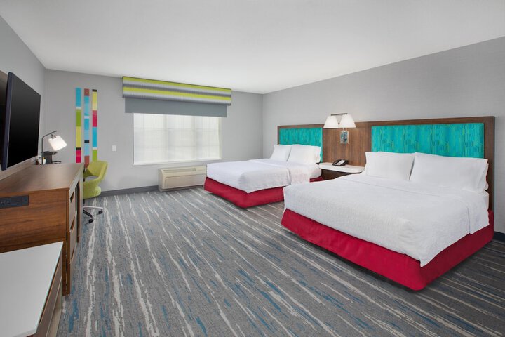 Hampton Inn & Suites St. Cloud MN